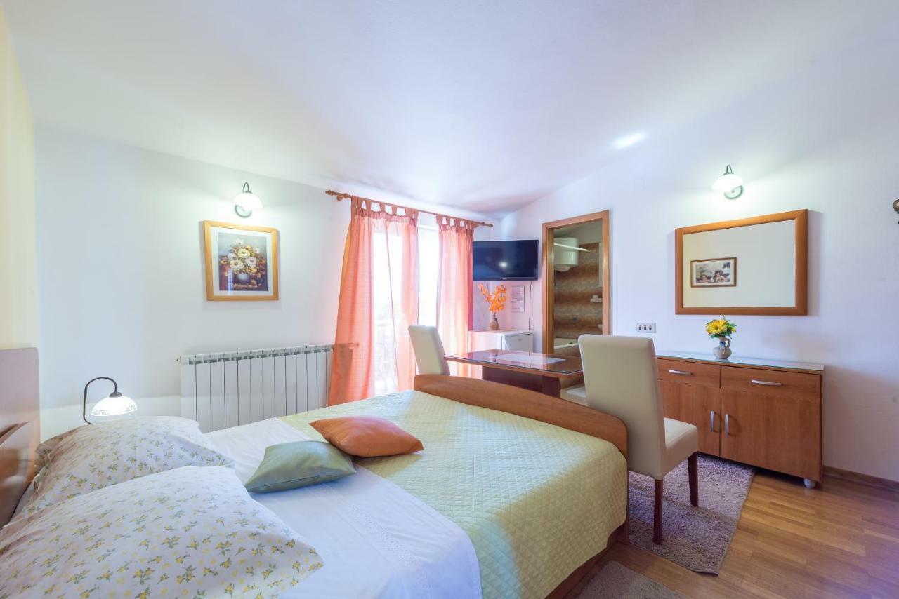 House Jelena Hotel Mlini Kültér fotó